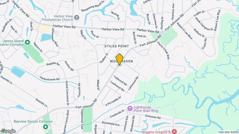 733 Fort Johnson Rd Map and Location Details