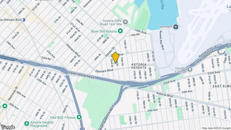 21-44-44 74th St Mapa y Detalles de la Ubicación