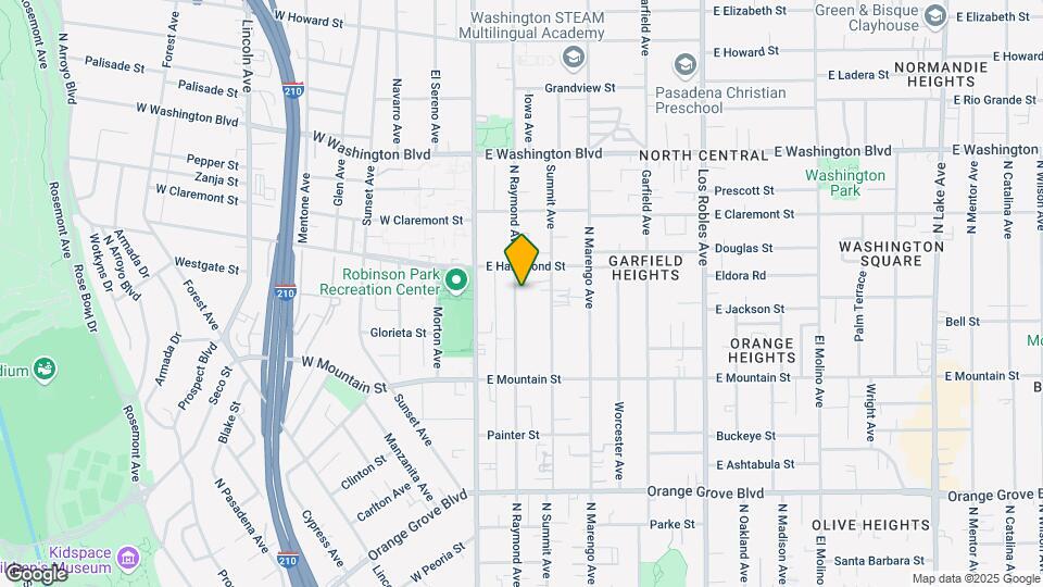 1070 N Raymond Ave Mapa y Detalles de la Ubicación