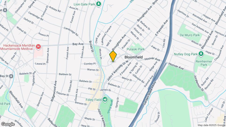 352 Hoover Ave Map and Location Details