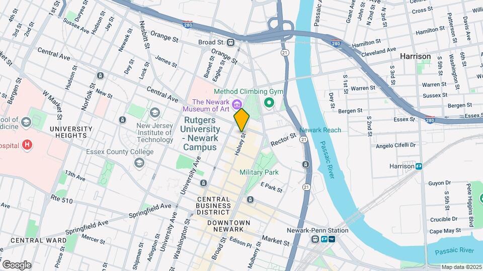 33 Halsey Street, Unit 3A third floor 2 bedroom Map and Location Details