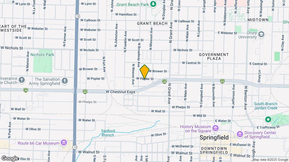 930 W Poplar St, Unit A Map and Location Details