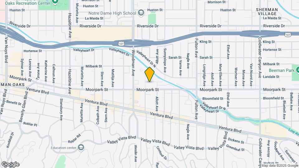 13561 Moorpark St Map and Location Details