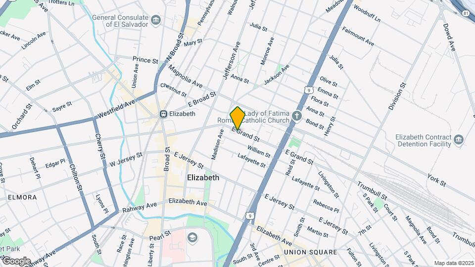 1072 E Grand St Mapa y Detalles de la Ubicación