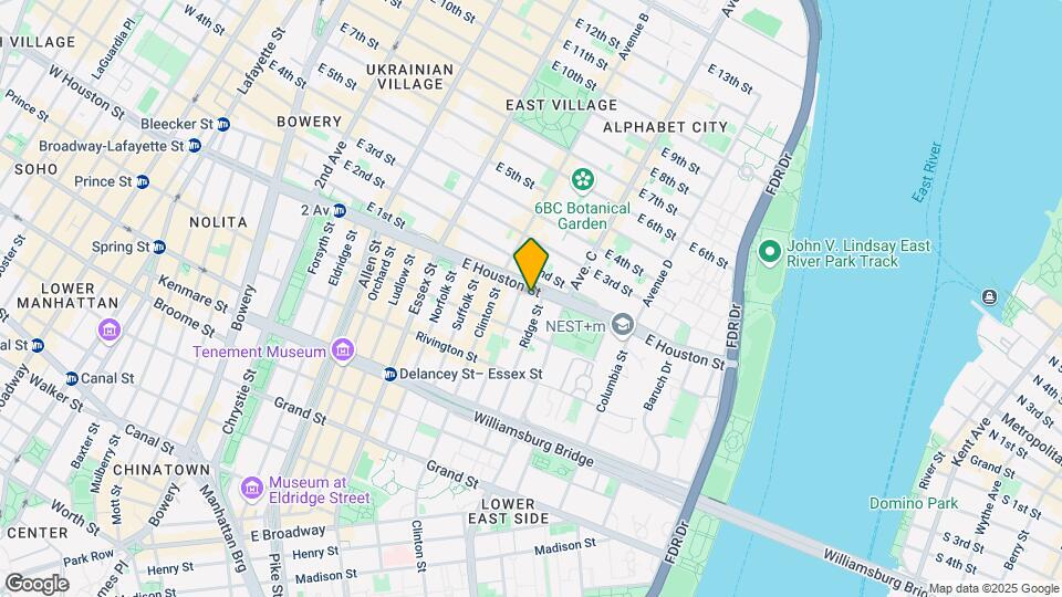 325 E Houston St Mapa y Detalles de la Ubicación