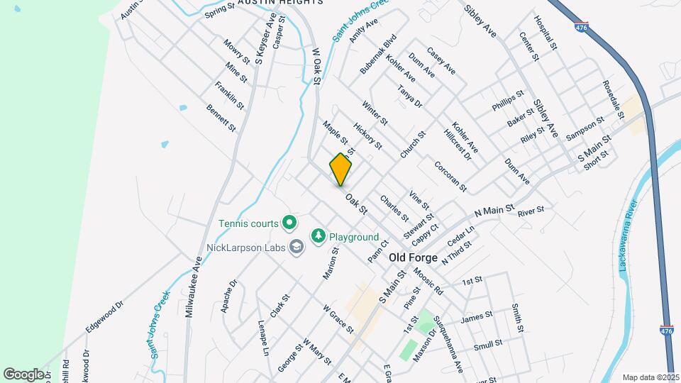 608 Oak St Map and Location Details
