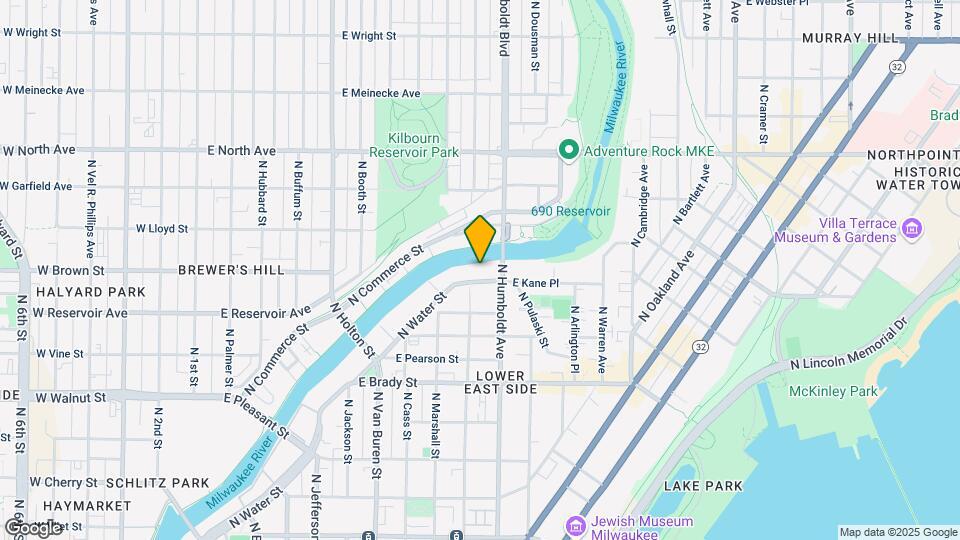 1905 N Water St Map and Location Details