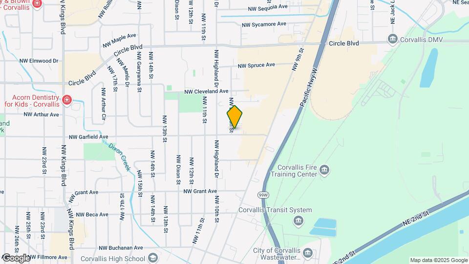 975 NW Garfield Ave Map and Location Details