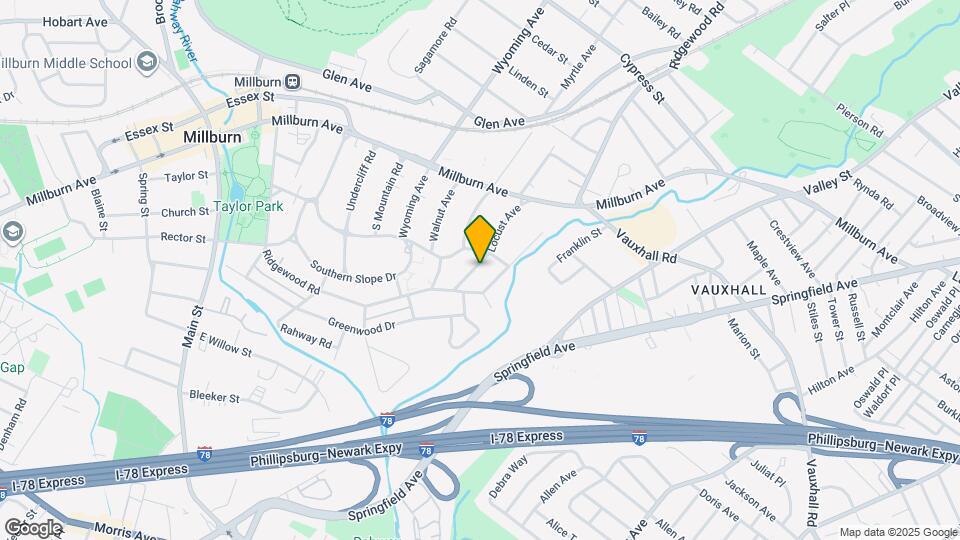 80 Locust Ave Map and Location Details