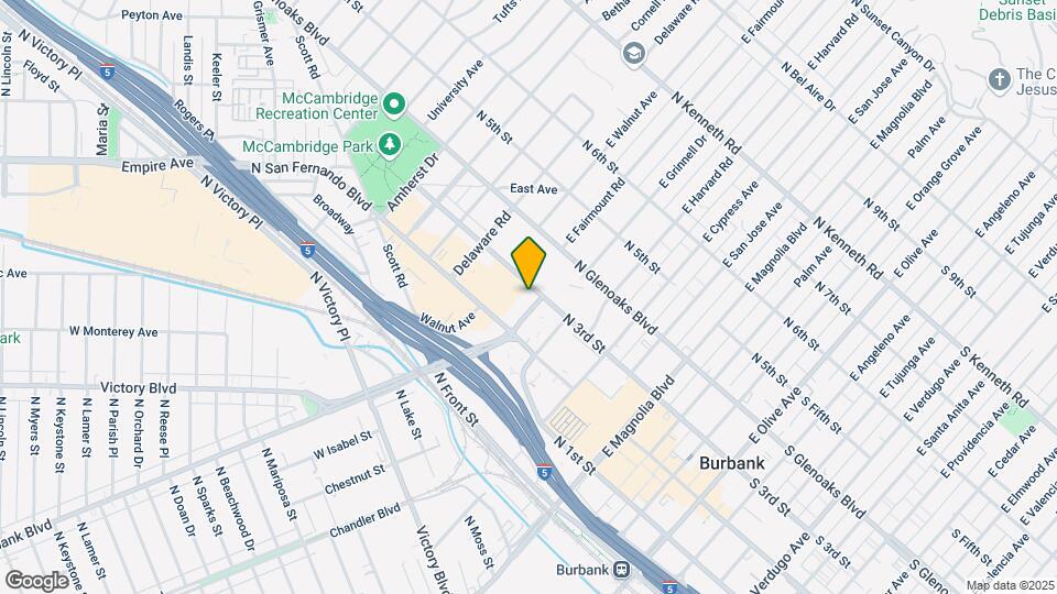 231 E Burbank Blvd Map and Location Details