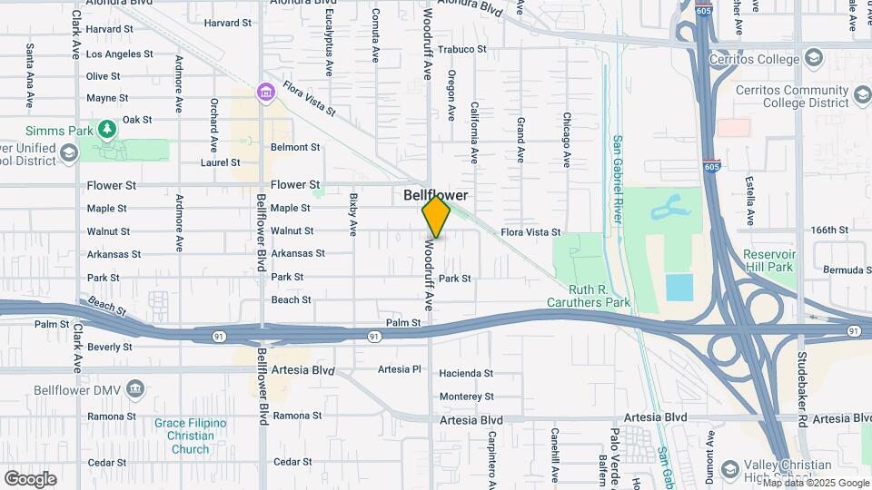 17018 Woodruff Ave Map and Location Details