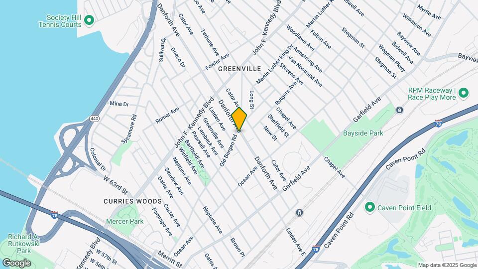 173 Danforth Ave Map and Location Details