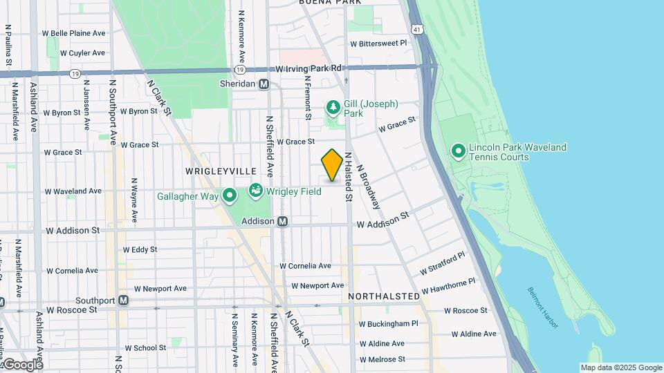 826 W Waveland Map and Location Details