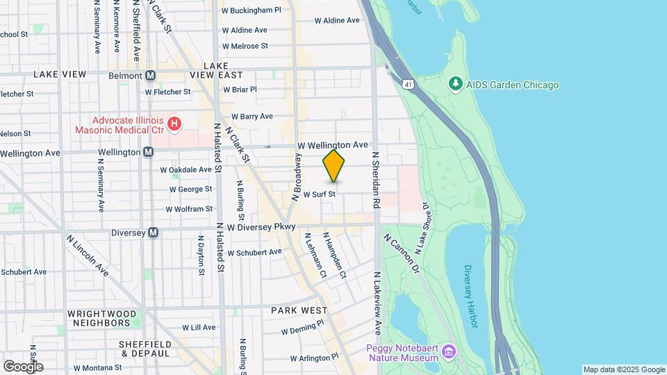 2912-2914 N Pine Grove Ave Map and Location Details