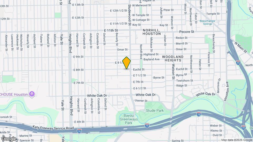 734 E 8th St Map and Location Details