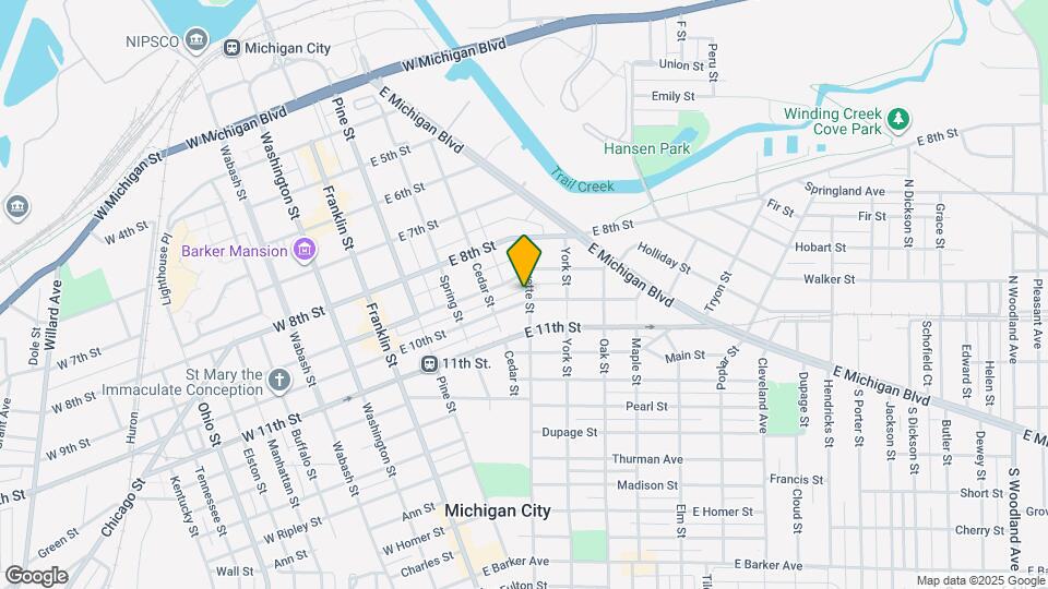 424 E 10th St Map and Location Details