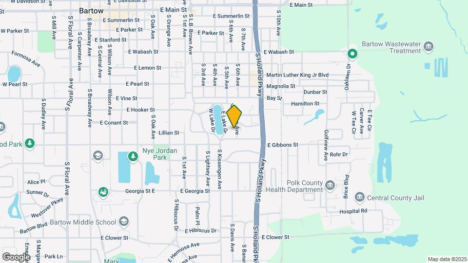 975 Lakeview Ave Map and Location Details