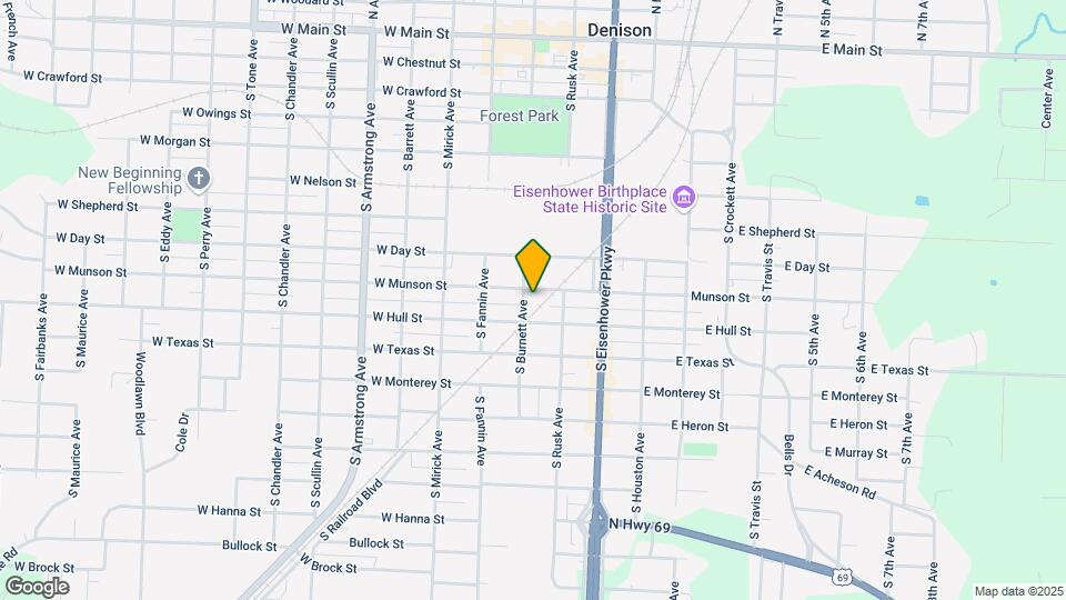 330 W Munson St Map and Location Details