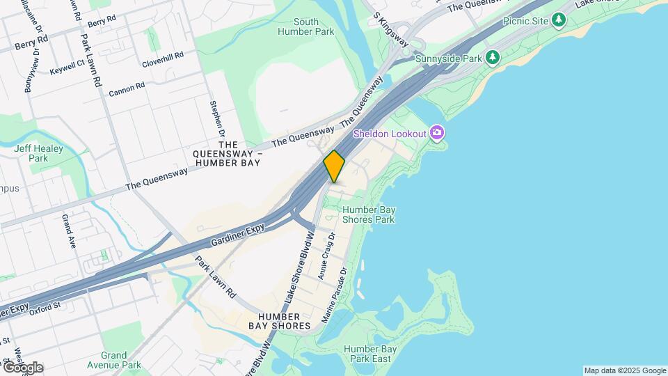 2111 Lake Shore Blvd W Map and Location Details