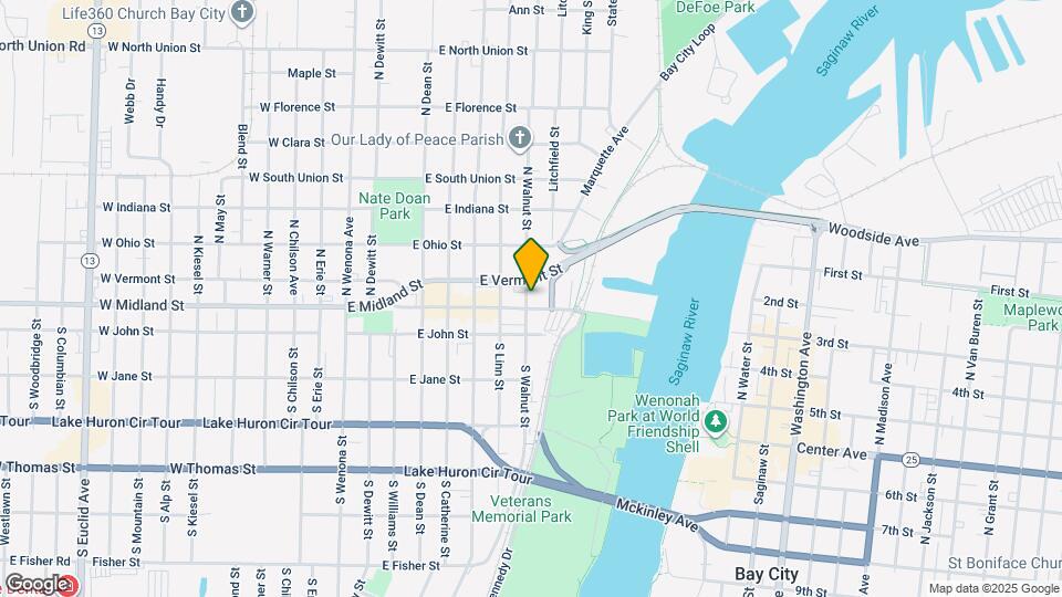 106 N Walnut St Map and Location Details