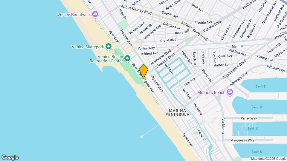2211 Ocean Front Walk Map and Location Details
