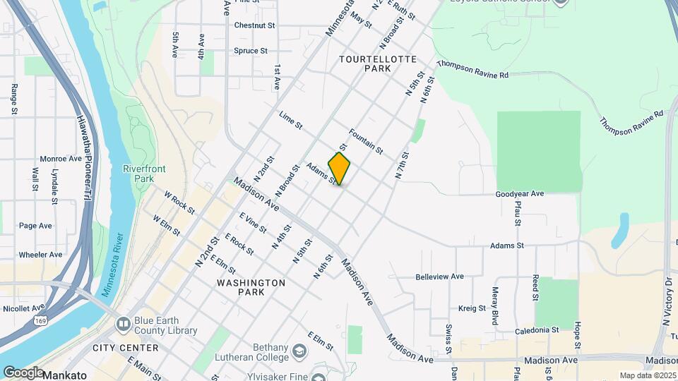 1030 N 5th St Map and Location Details