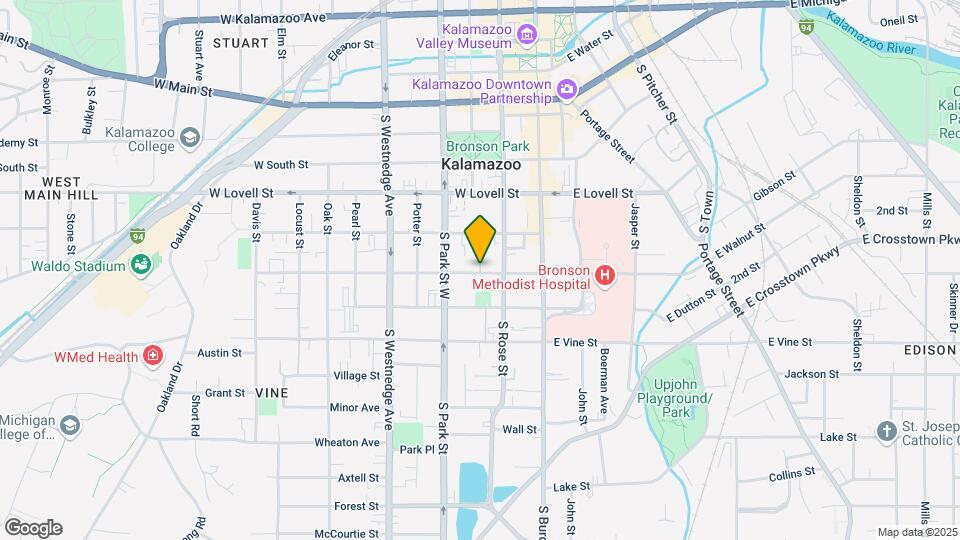 226 W Walnut St Mapa y Detalles de la Ubicación
