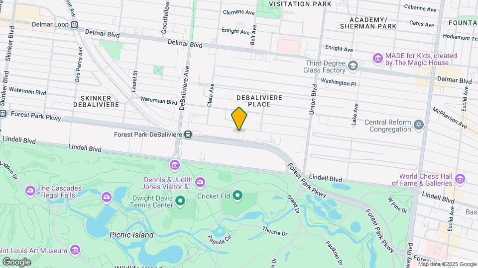 5528 Pershing Ave Map and Location Details