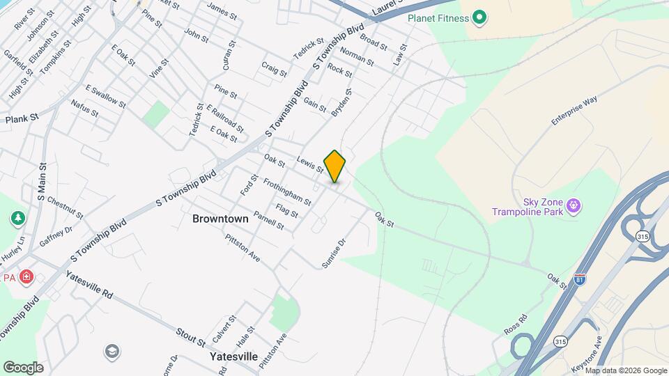 174 Oak St Map and Location Details