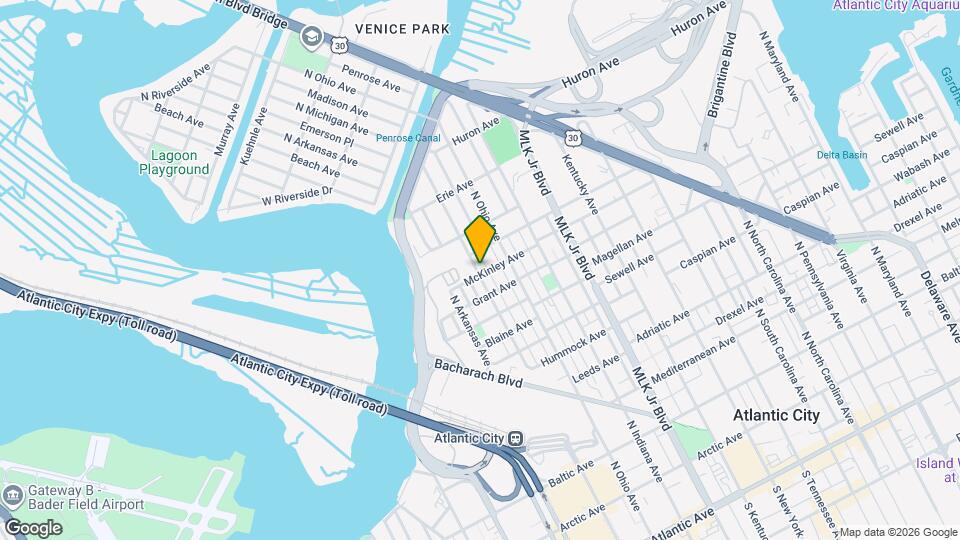 1005 N Michigan Ave Map and Location Details