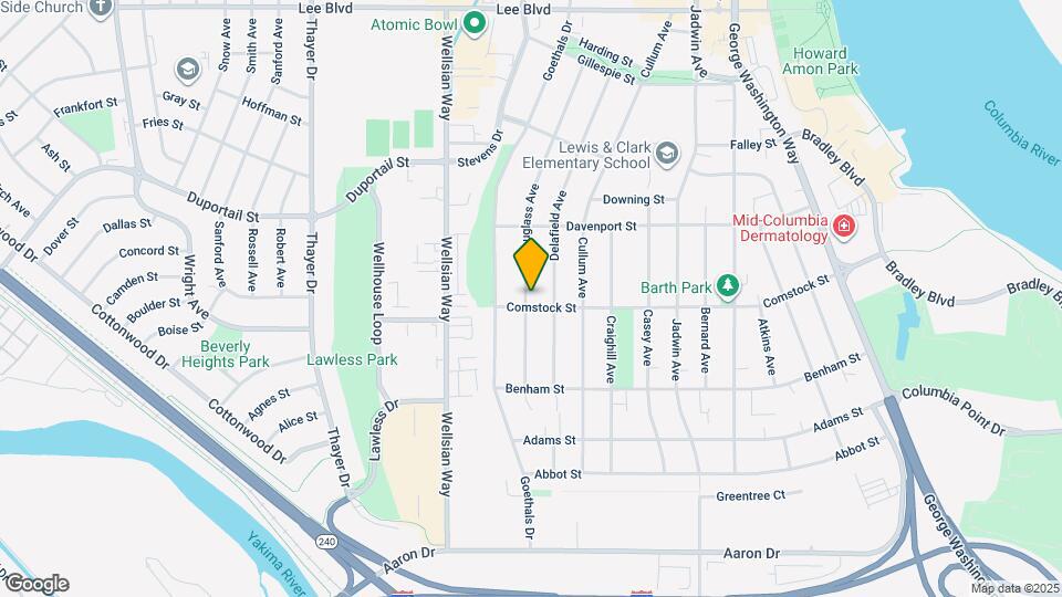 302 Douglass Ave Map and Location Details