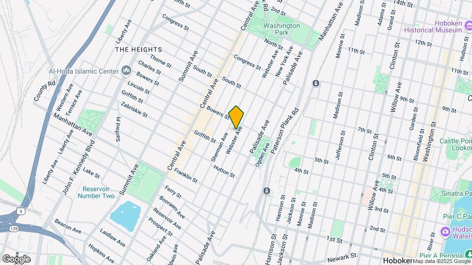 205 Webster Ave Map and Location Details