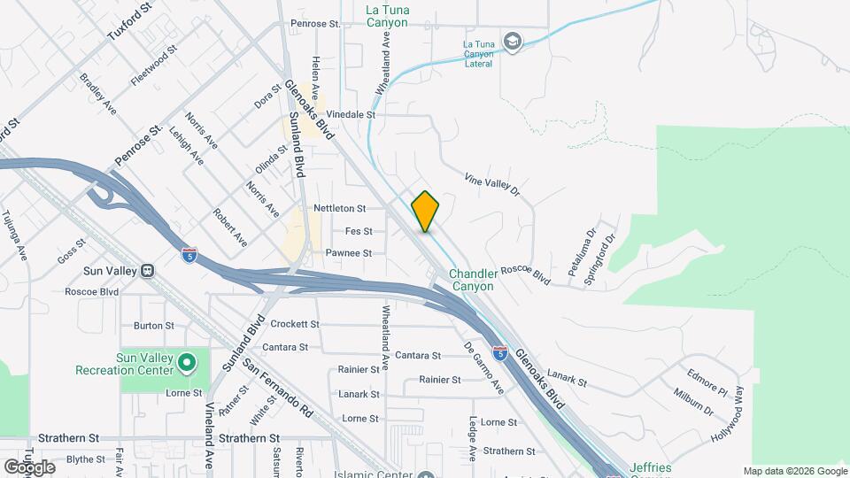 8432 Glenoaks Blvd Map and Location Details