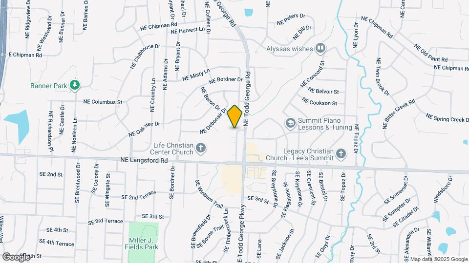 412 NE Timbercreek Dr Map and Location Details