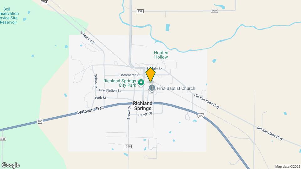 305 Hall St Map and Location Details