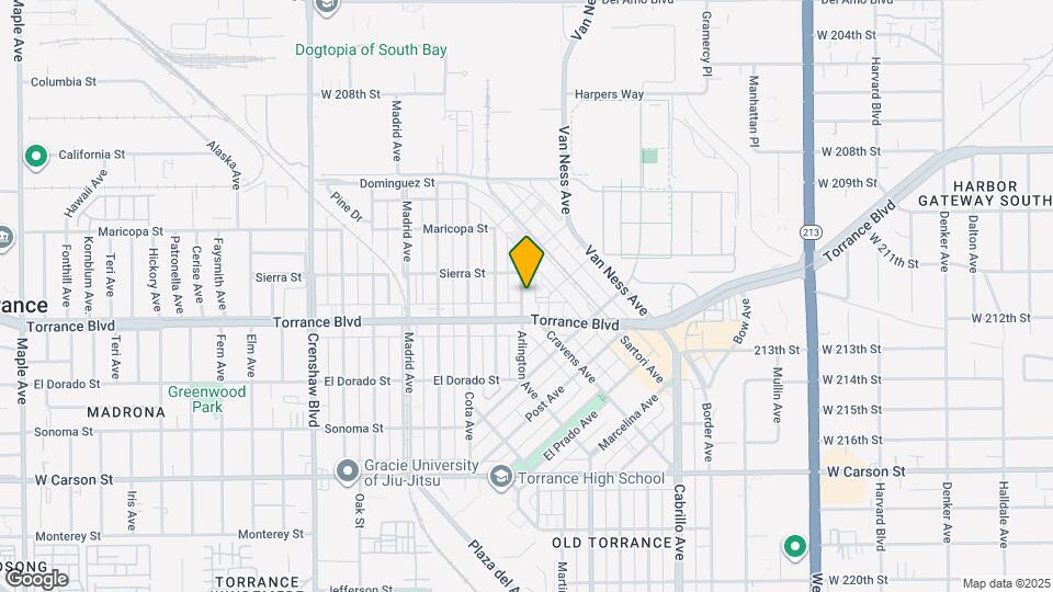 1026 Arlington Ave Map and Location Details