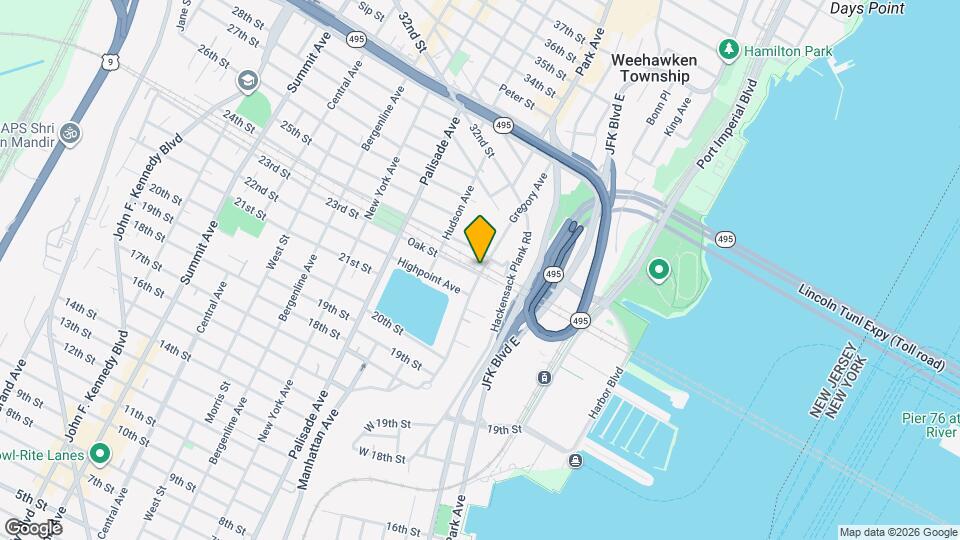 100 Oak St Map and Location Details