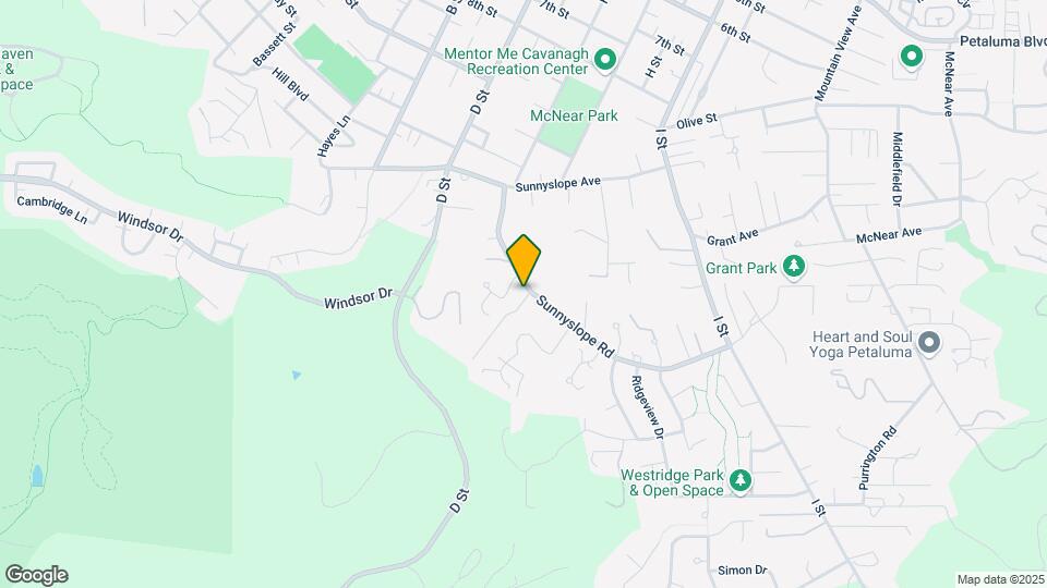 390 Sunnyslope Rd Map and Location Details