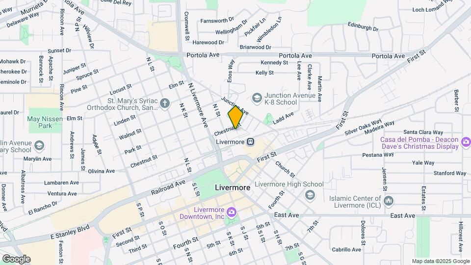 2351 Chestnut St Map and Location Details