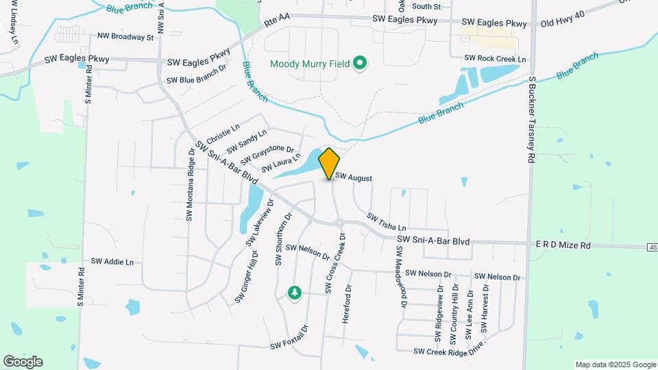 410 SW Cross Creek Dr Map and Location Details