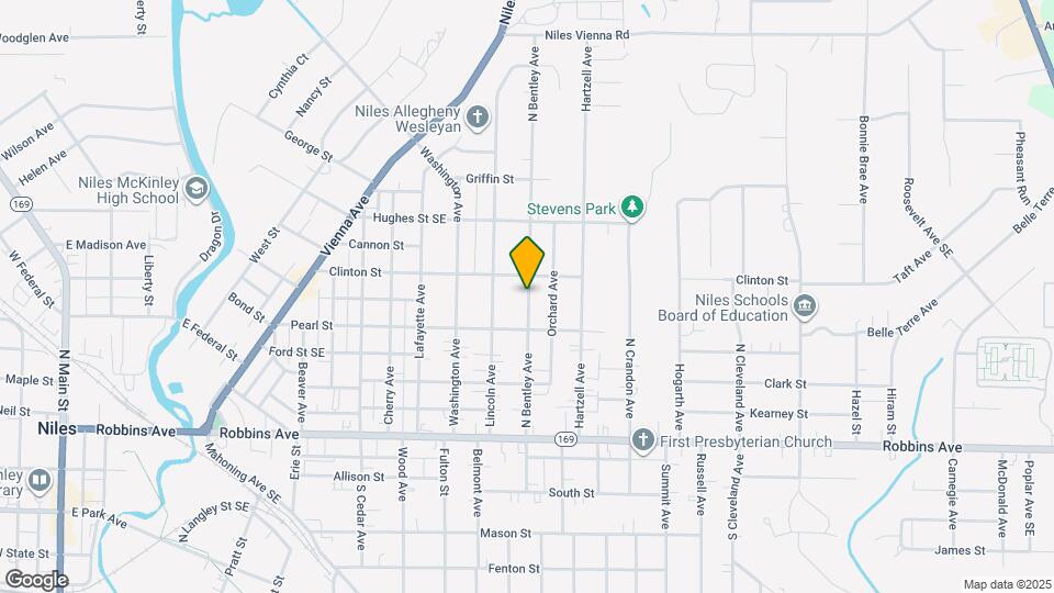 404 N Bentley Ave Map and Location Details