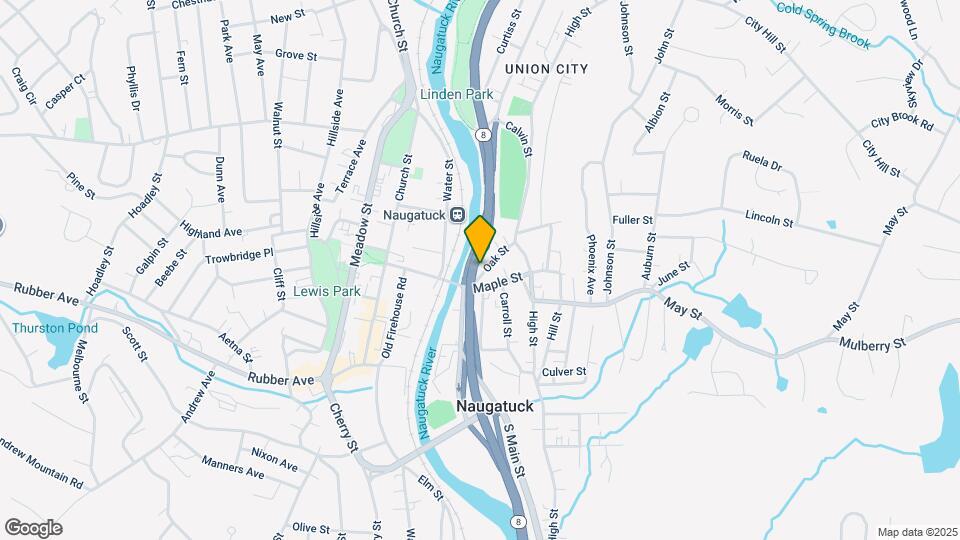 22 Oak St Map and Location Details