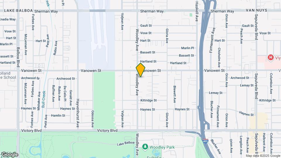 6736 Woodley Ave Map and Location Details