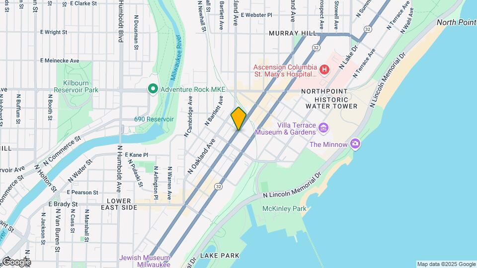 2032 N Farwell Ave Mapa y Detalles de la Ubicación