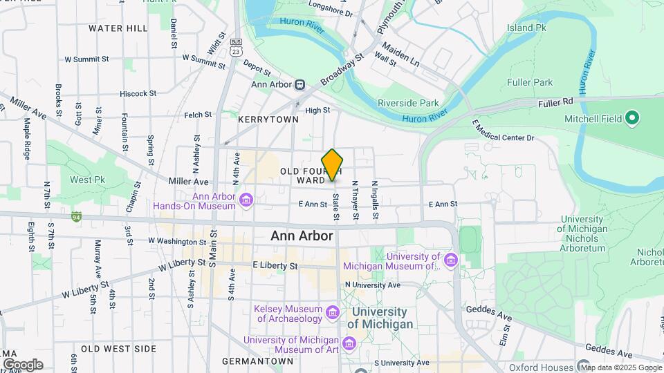 301 N State St Mapa y Detalles de la Ubicación