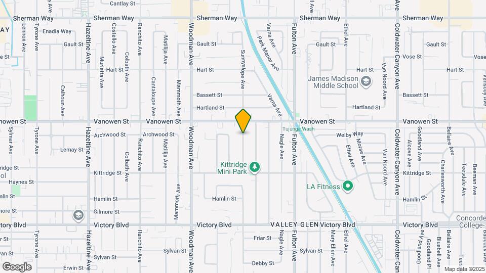 6717 Sunnyslope Ave Map and Location Details