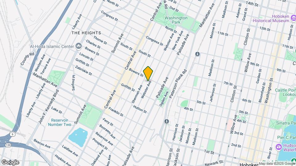211 Webster Ave Map and Location Details