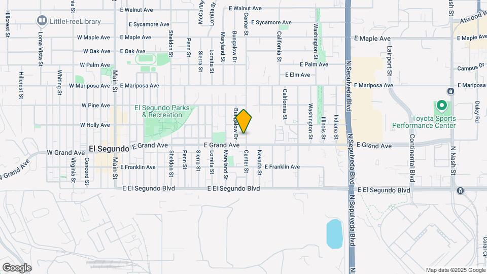 303 Center St, Unit 2 Map and Location Details