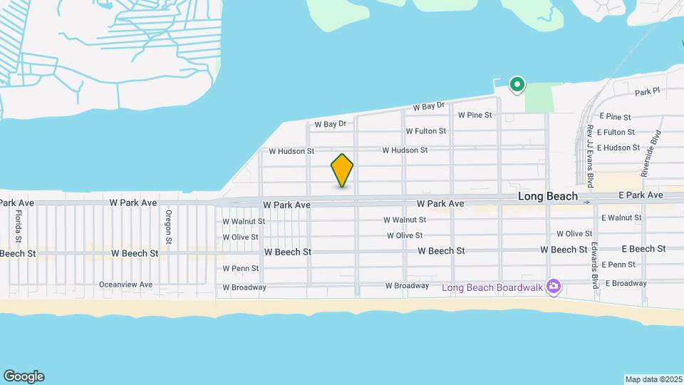 521 W Park Ave Map and Location Details