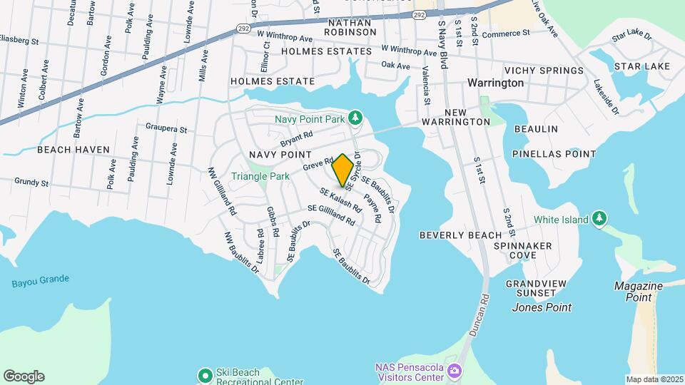 203 SE Syrcle Dr Map and Location Details